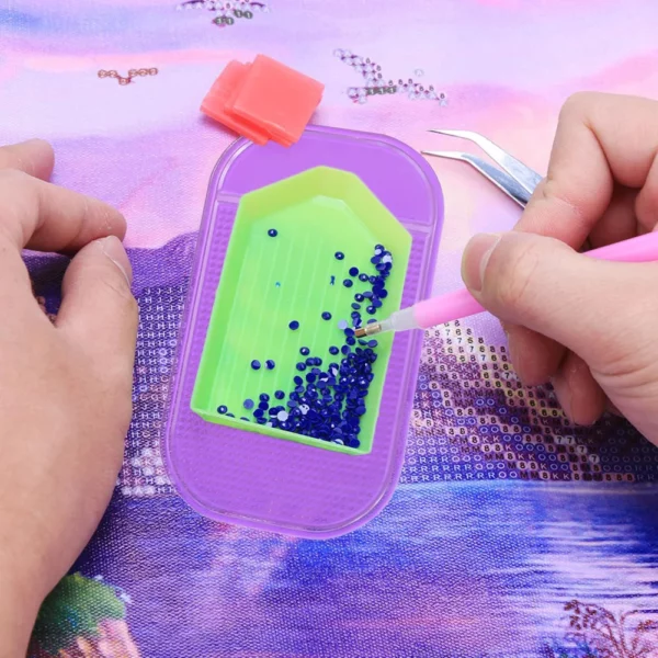 1pcs anti slip diamond painting tray resin 5d picture drawing pad holder accessories (random color)